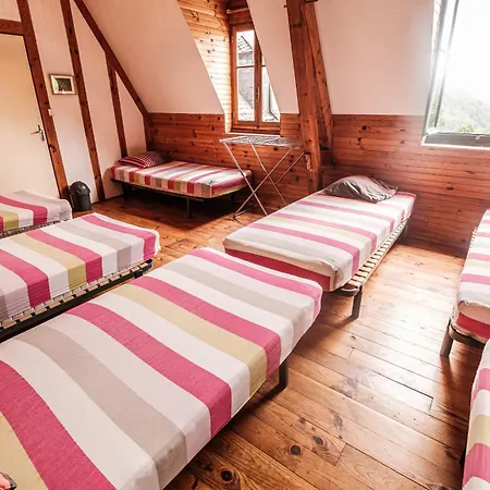 Auberge de jeunesse D'aunac Seix